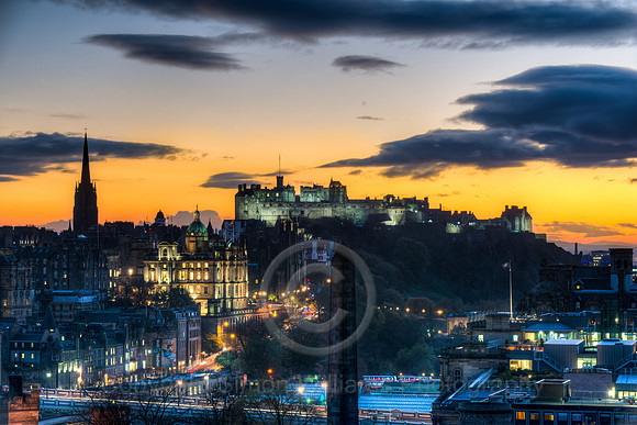 20121105--edinburgh-castle-skyline066